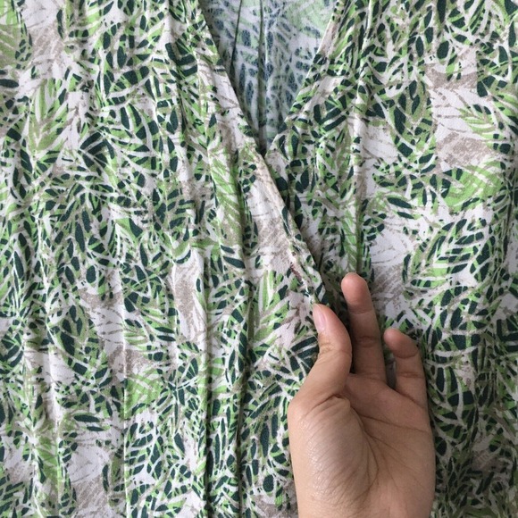CAbi Green White Floral Faux Wrap Midi Dress 572 Rayon Blend Women's‎ Size S - Picture 6 of 8